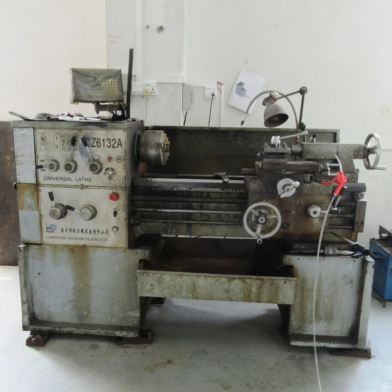 Máy tiện vạn năng