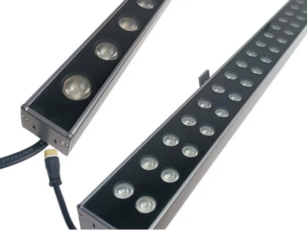 Đèn rọi tường LED